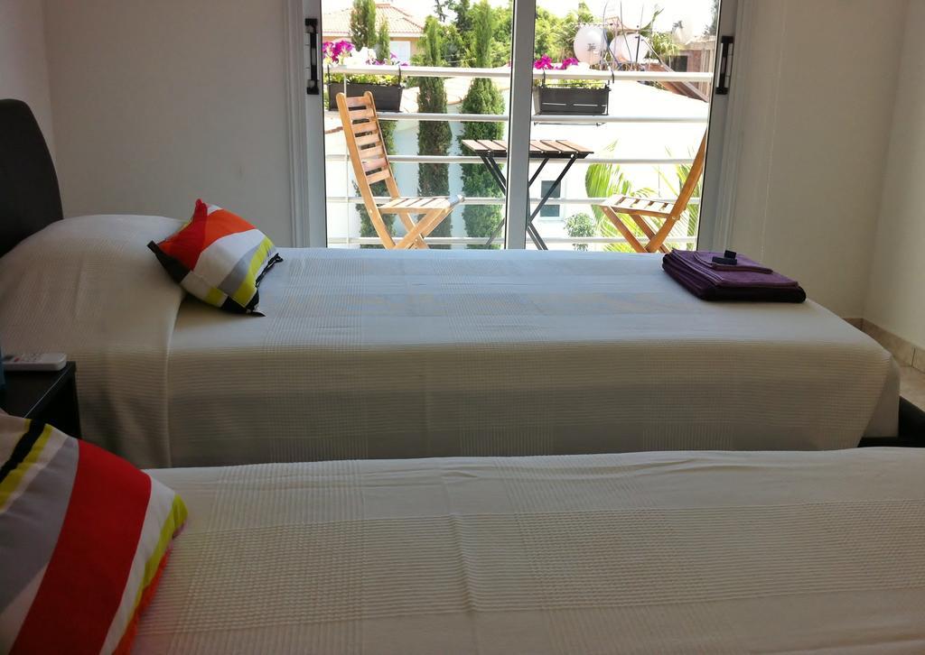 Estia Luxury Maisonette パ フォス 部屋 写真